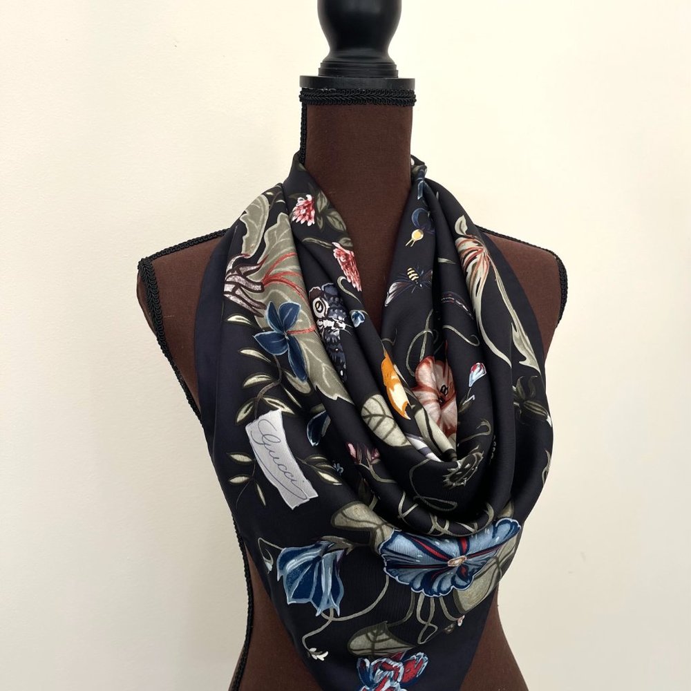 New Gucci Kris Knight Floral Print Silk Scarf with Gucci Gift Box - Picture 12 of 16